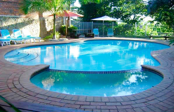 Various Weekends at Sandy Place St Lucia (6 Sleeper) 4 Adults 2 Kids