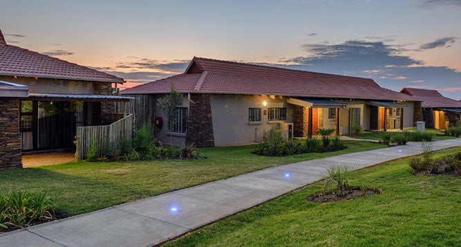 The Kingdom Resort 26-30 JAnuary ( 6 Adults 2 kids under 12 )