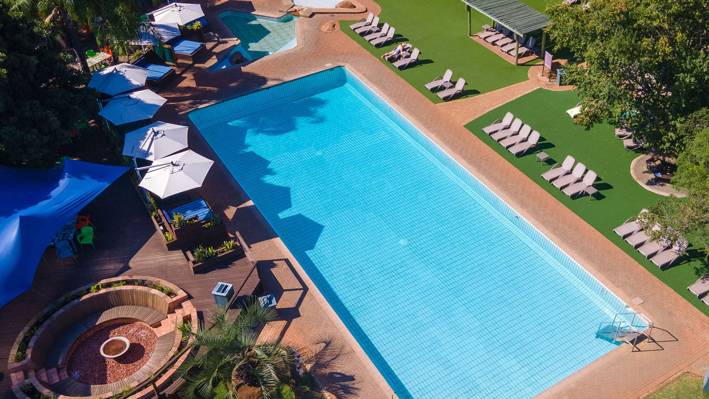 Various midweeks at Dikhololo Resort (2 adults 2 kids under 12)