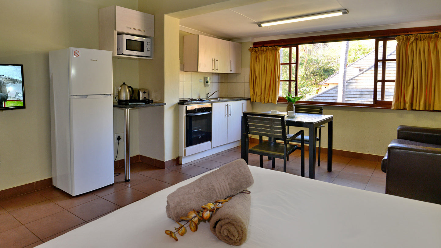 Various Midweeks @ Sudwala Lodge ( 2 adult 2 kids under 12 )